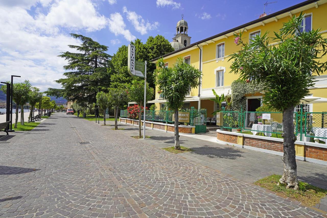 Hotel Ristorante Lepanto Сало Экстерьер фото